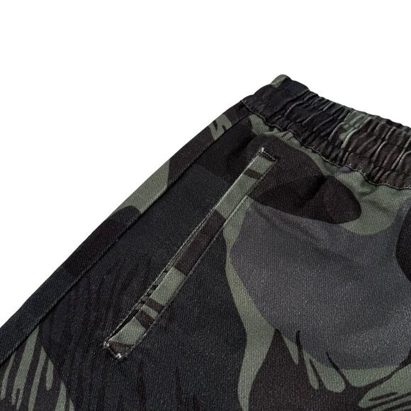 QILO x WRMFZY Men's EDC Shorts Black Brushstroke Camo Small - Picture 4 of 11